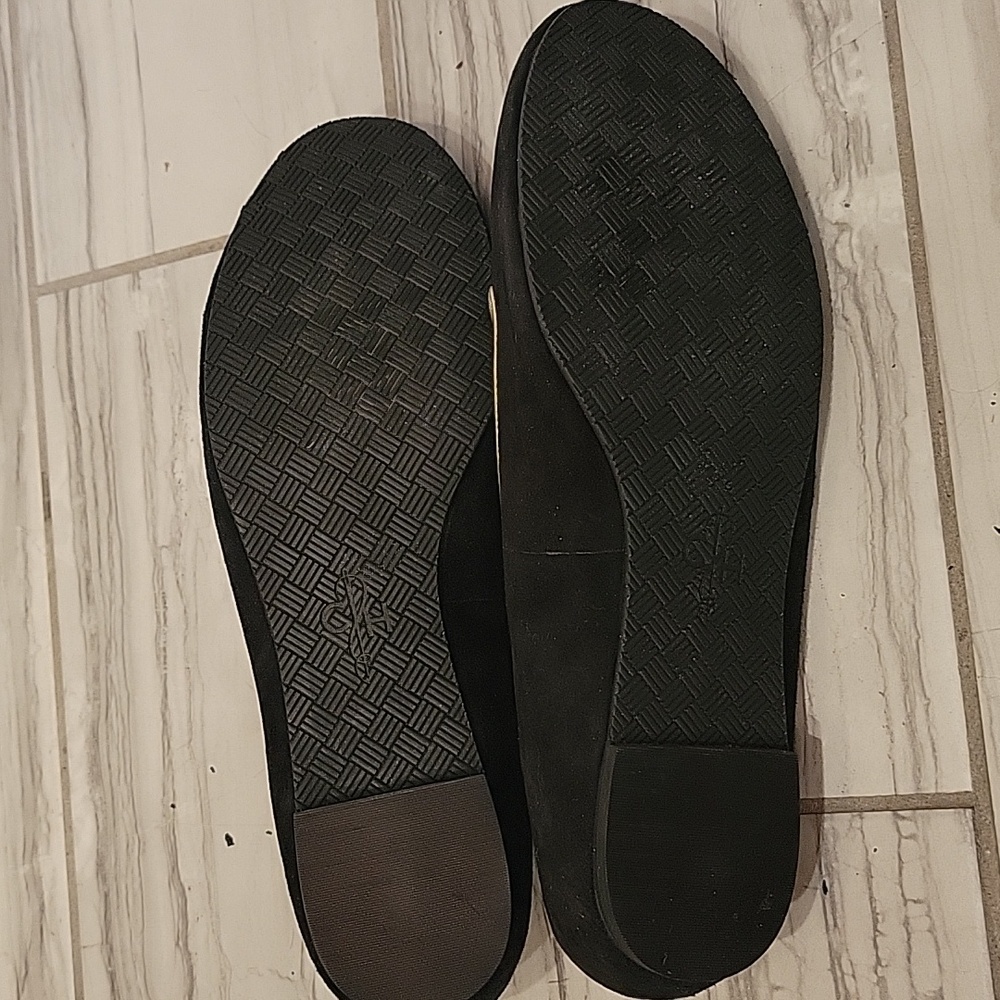 Cole Haan Black Loafers with Gold Trim - Picture 6 of 12